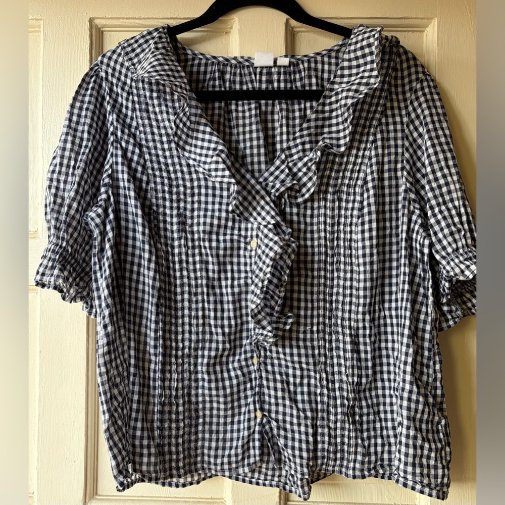 Gap gingham top